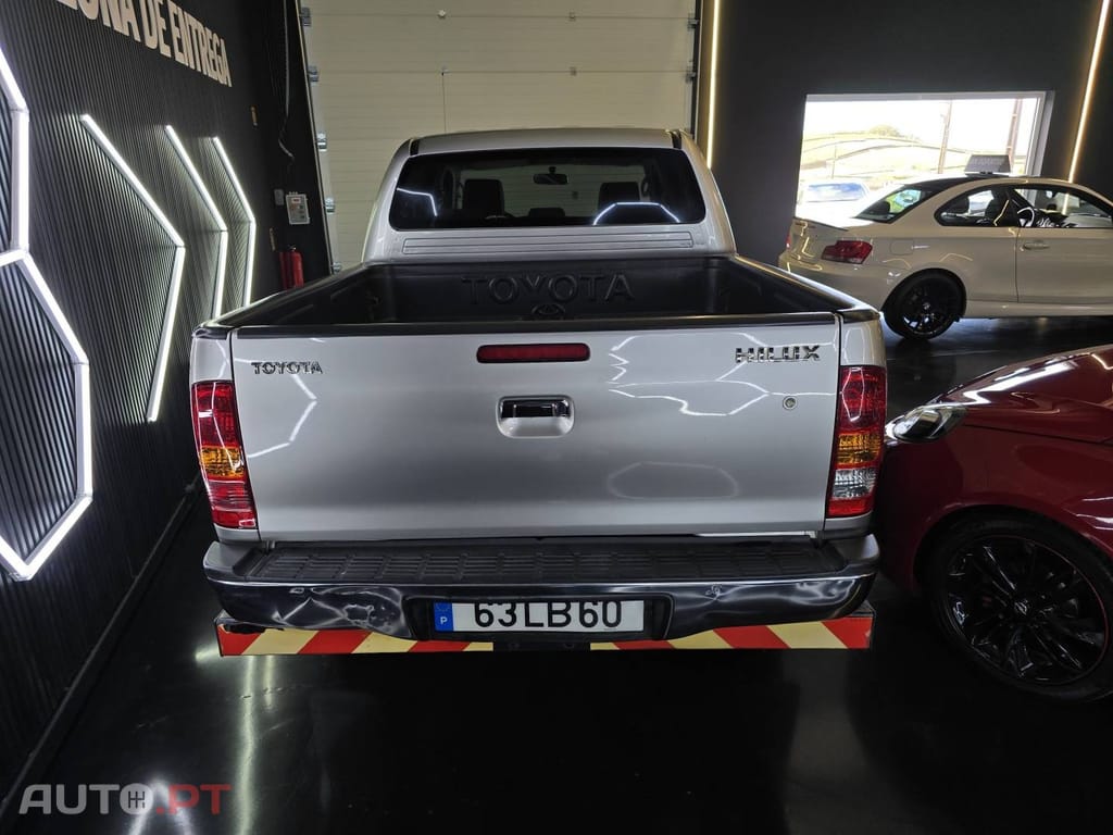 Toyota Hilux 2.5 D-4D 4WD CD AC
