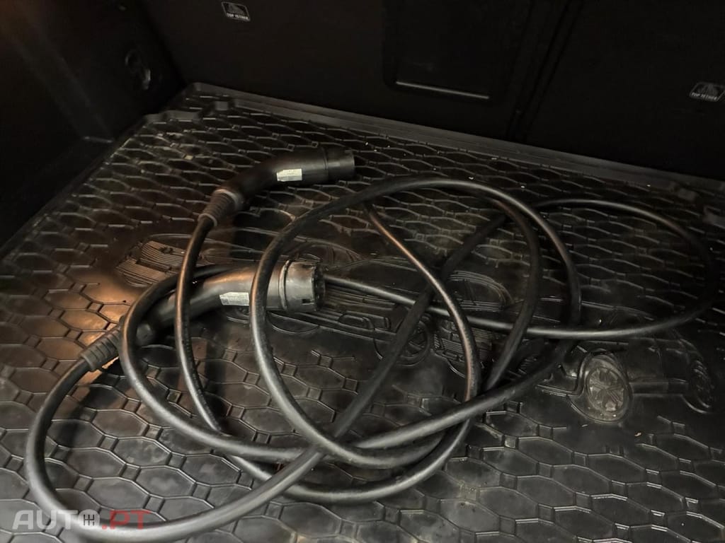 Peugeot 3008 1.6 Hybrid Allure Pack e-EAT8