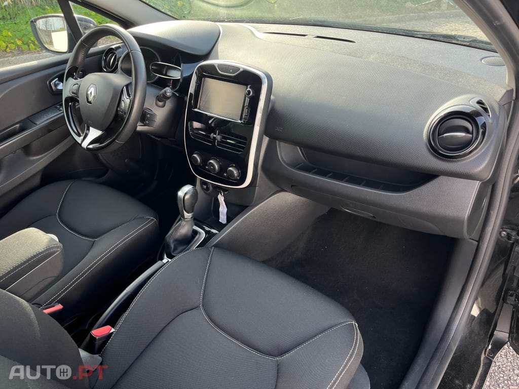 Renault Clio Sport Tourer 1.5 dCi Dynamique S EDC