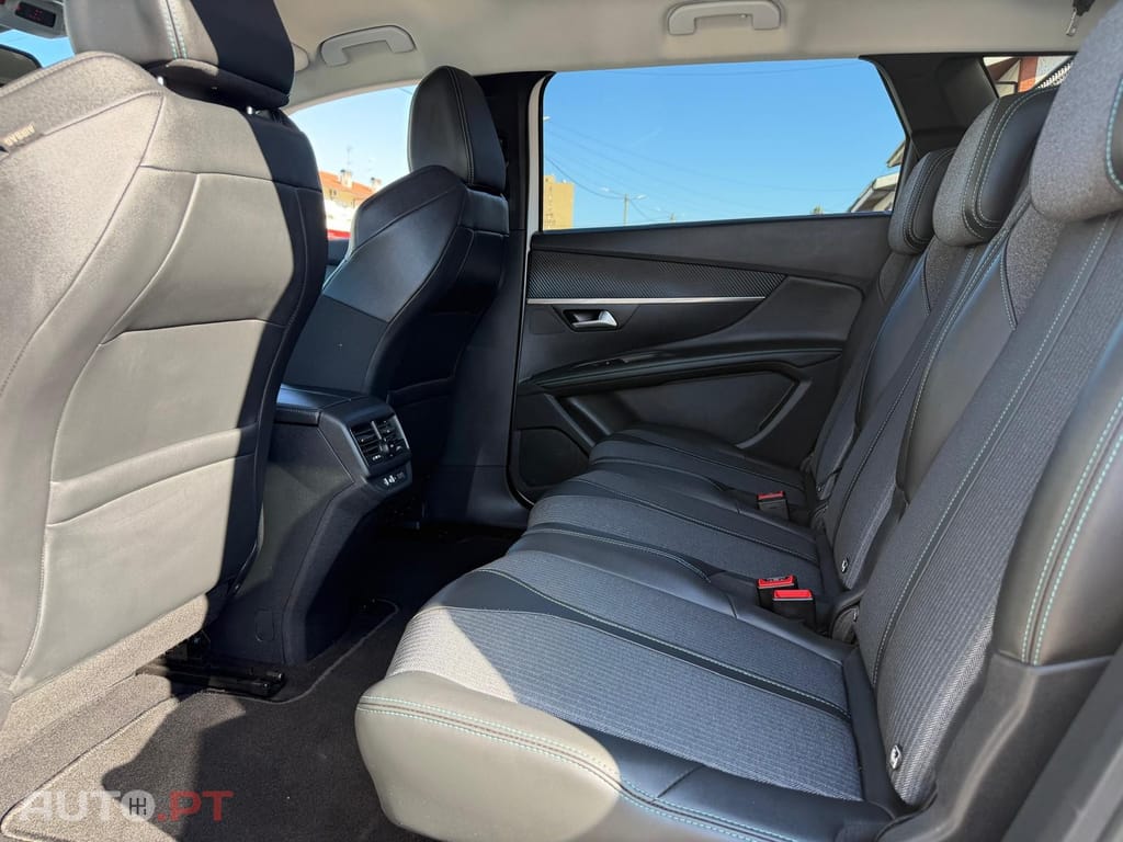 Peugeot 5008 1.5 BlueHDi Allure