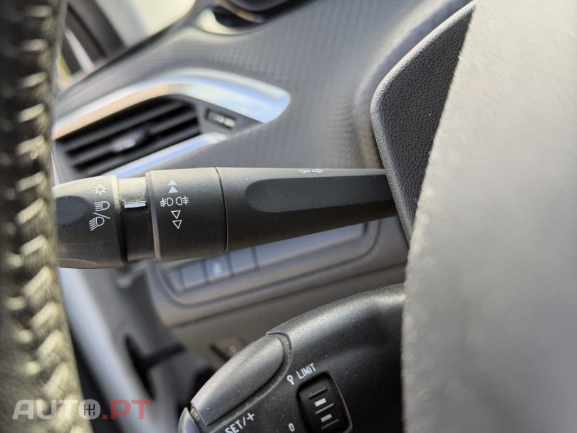 Peugeot 208 1.6 e-HDi Active
