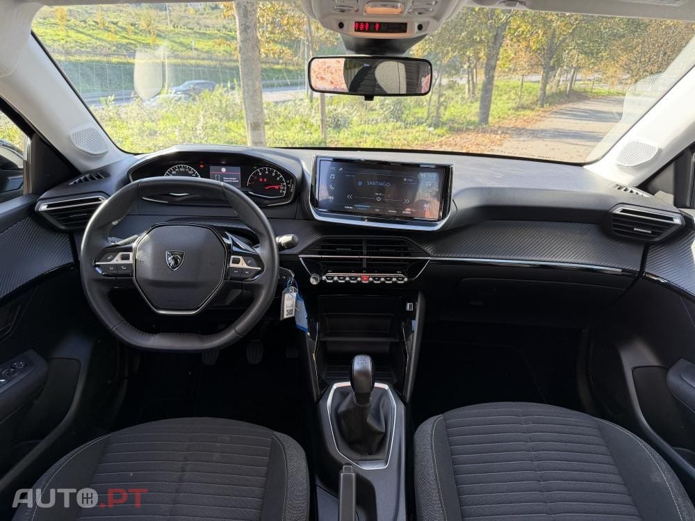 Peugeot 208 PureTech 75 Allure Pack