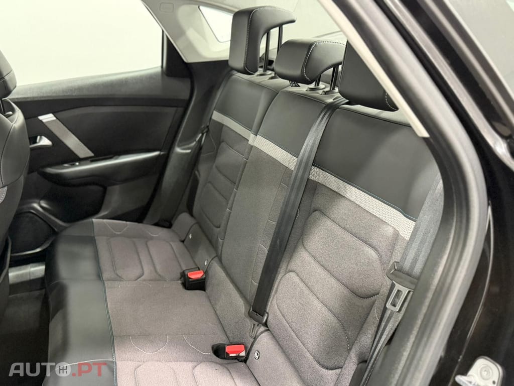 Citroen C4 X 1.2 PureTech Feel Pack EAT8