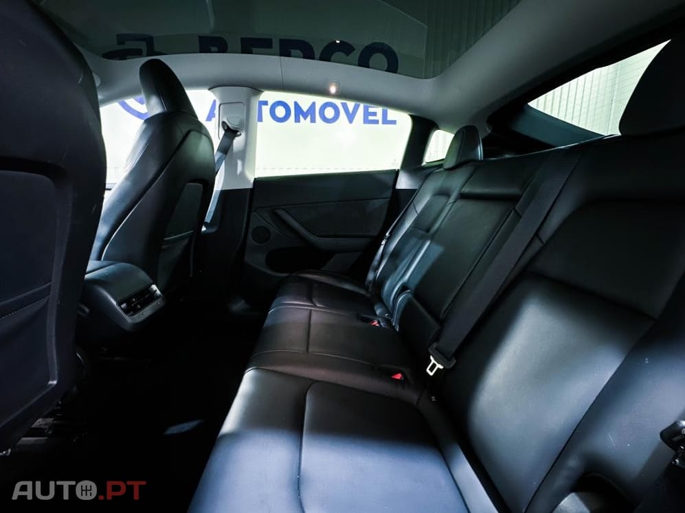 Tesla Model Y Long Range Dual Motor AWD