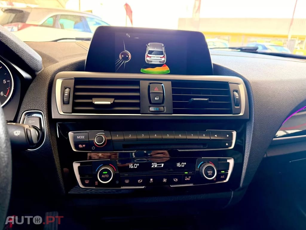 BMW 116 d EfficientDynamics Edition Sport Line — fotografia 15
