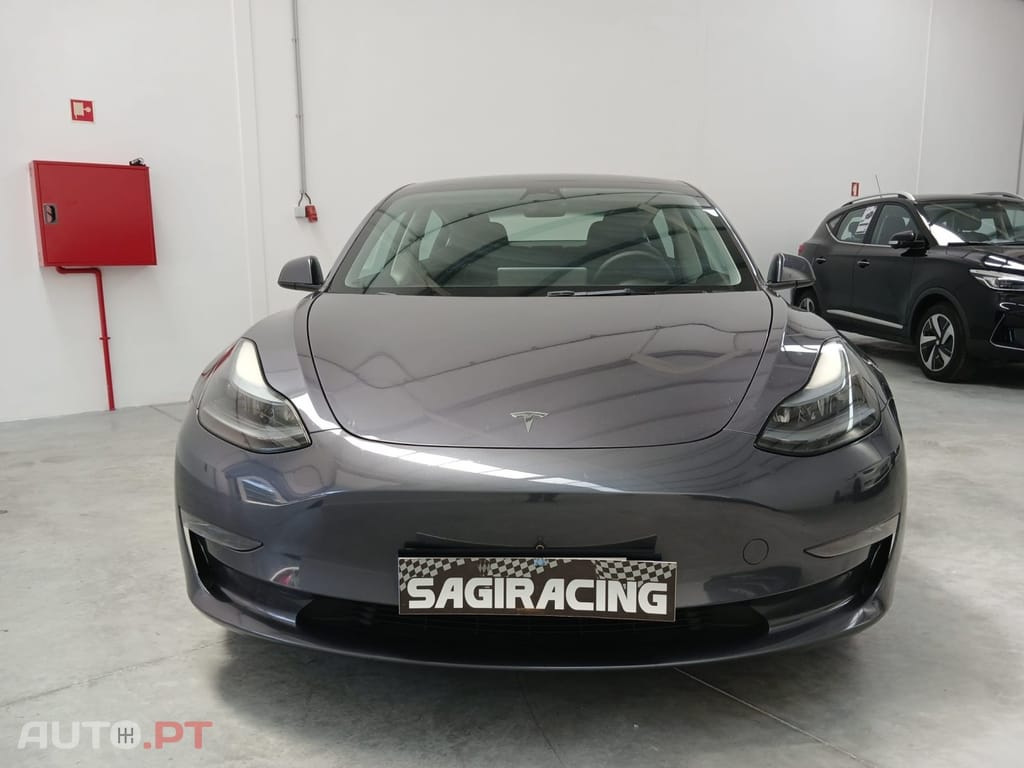 Tesla Model 3 Long Range Tração Traseira