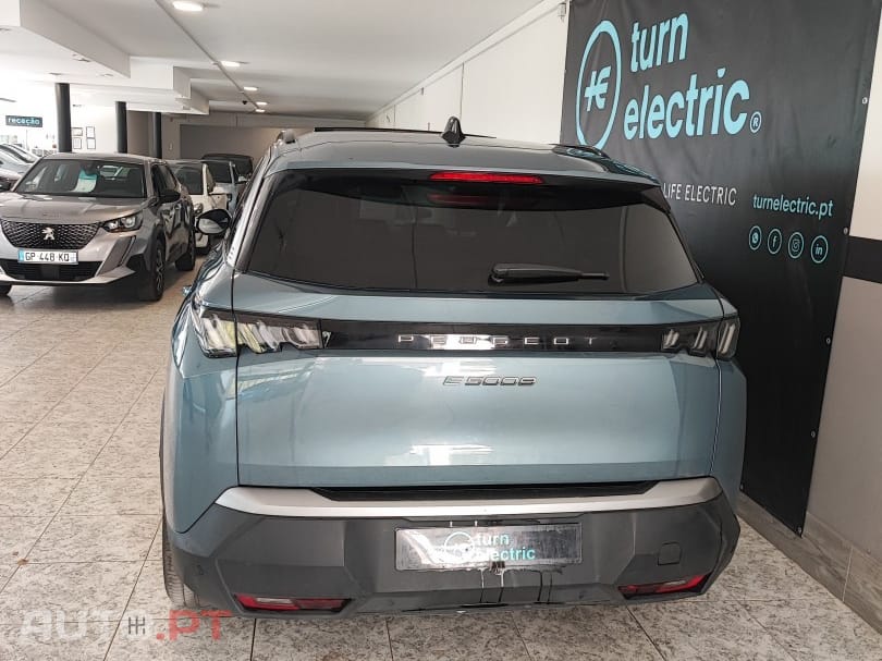 Peugeot E-5008 73 kWh Allure