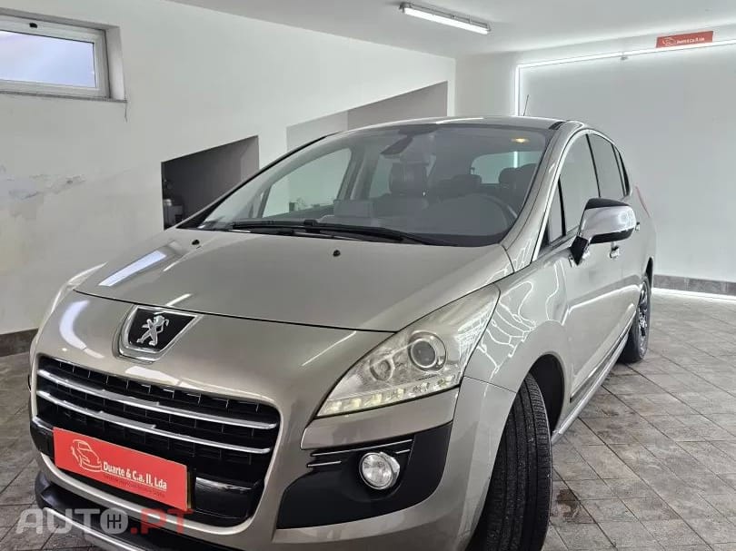 Peugeot 3008 2.0 HDi Hybrid4 88g
