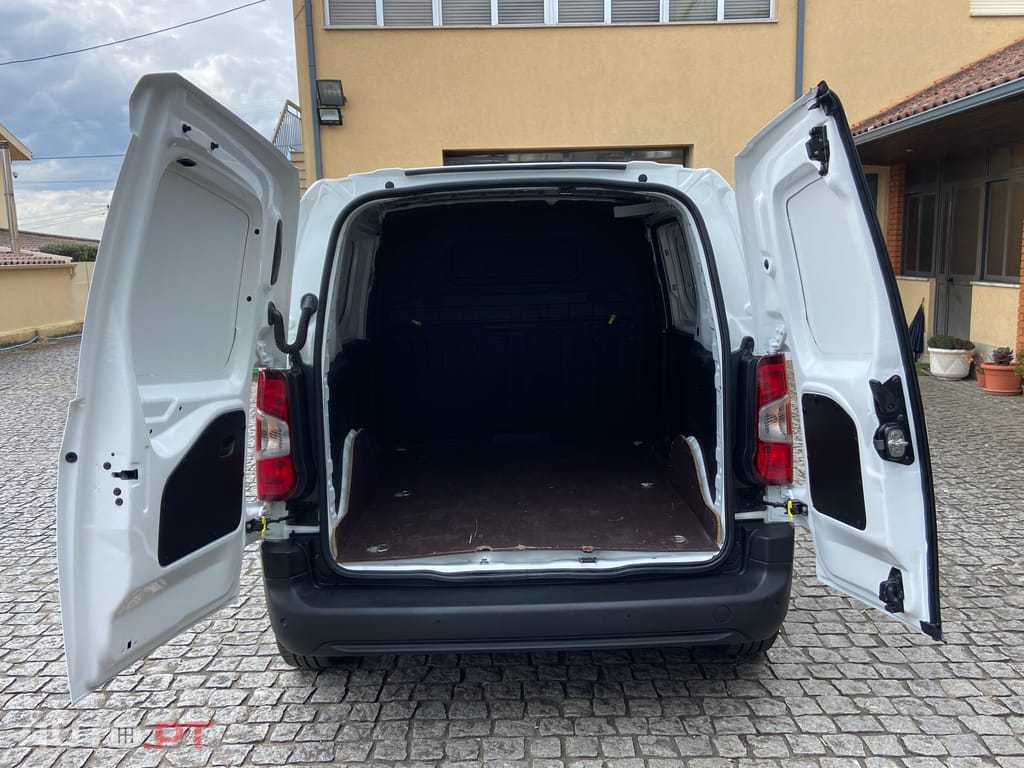 Citroen Berlingo 1.6 HDI  100cv CarPlay Nacional