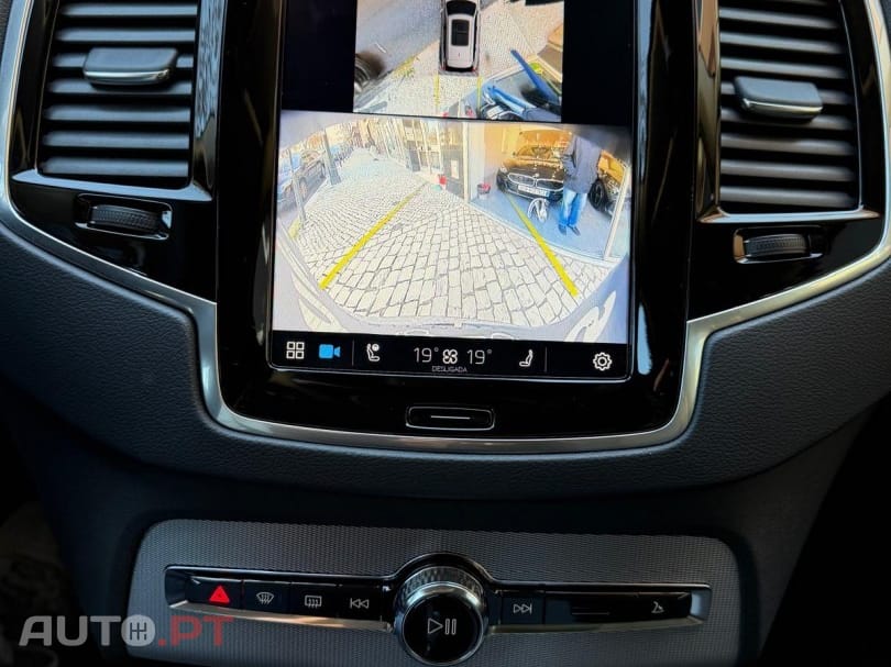 Volvo XC90 2.0 T8 PHEV Ultimate Dark AWD