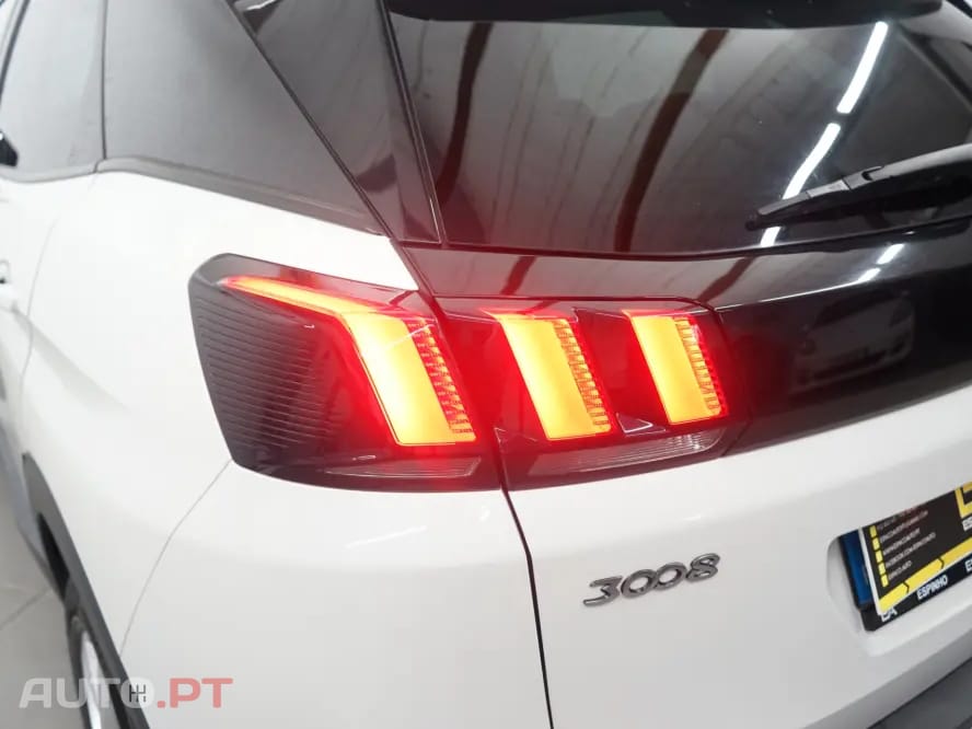 Peugeot 3008 1.2 PureTech Allure Pack