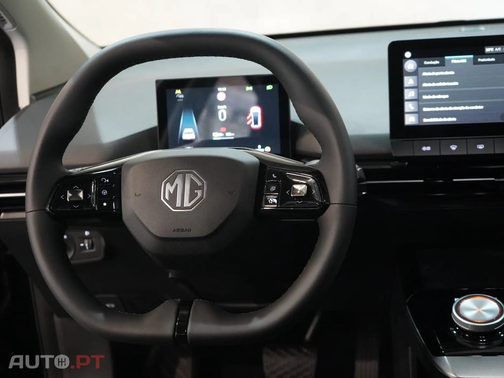 MG MG4 64 kWh Luxury