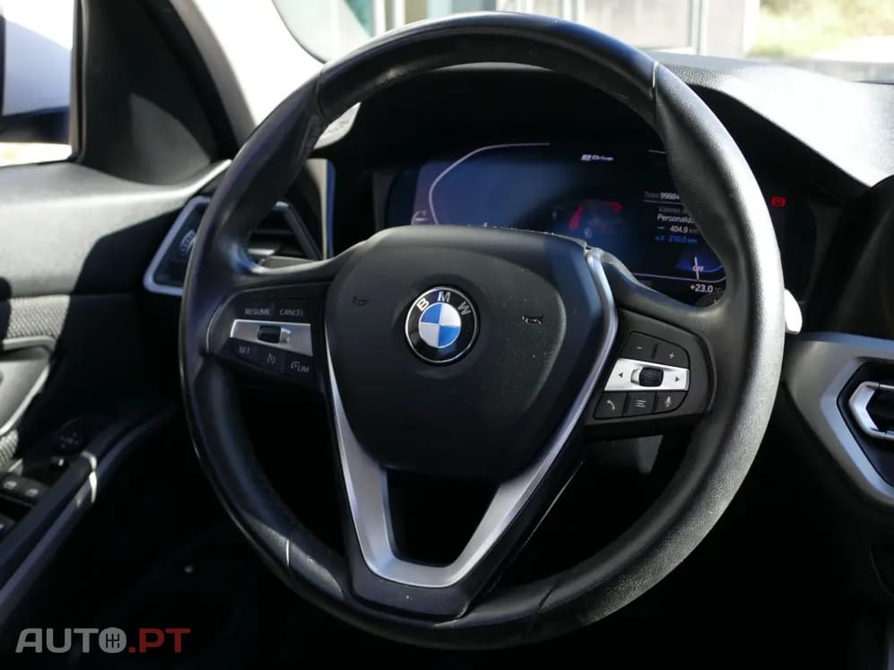 BMW 330 e iPerformance Advantage