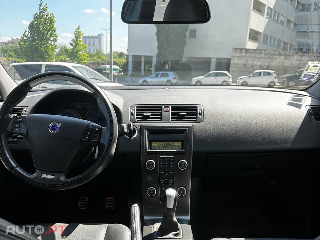 Volvo V50 R Design