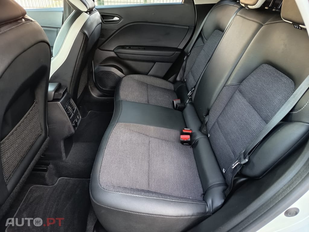 Renault Captur 1.6 E-Tech Plug-In Intens