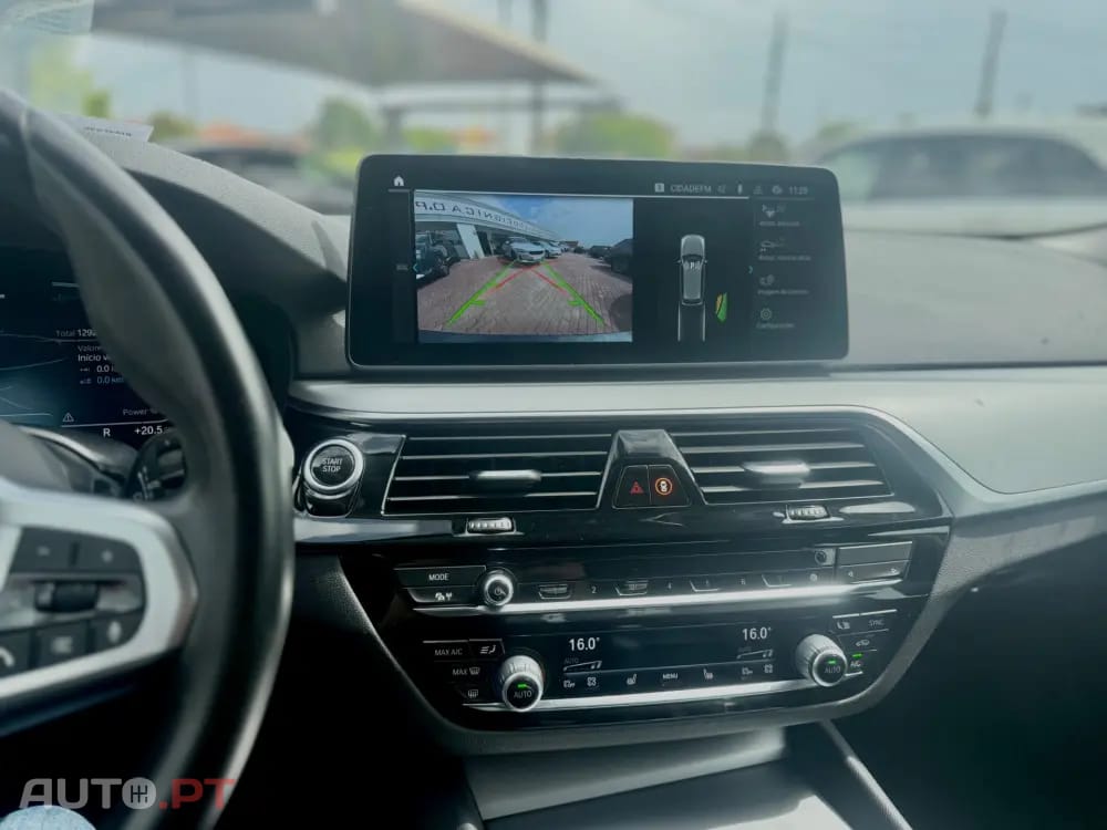 BMW 530 e Pack Desportivo M