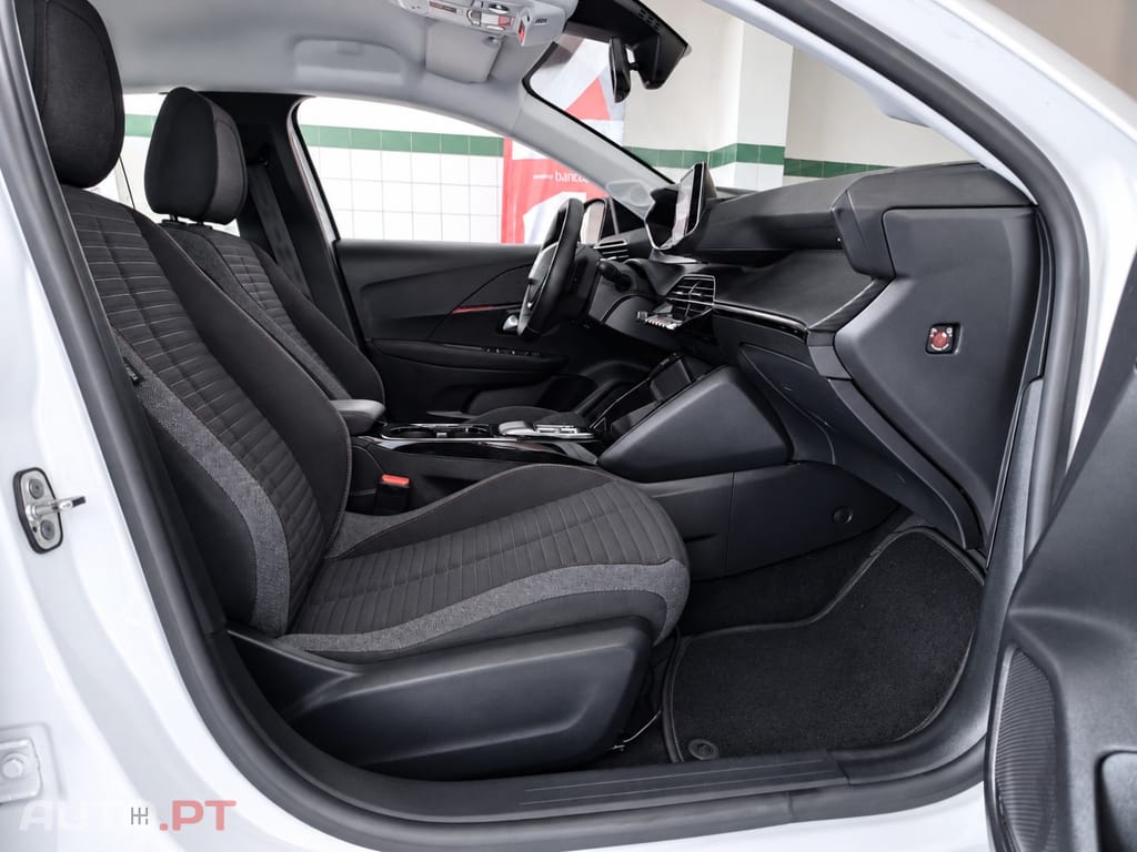 Peugeot E-208 50 kWh Active Pack