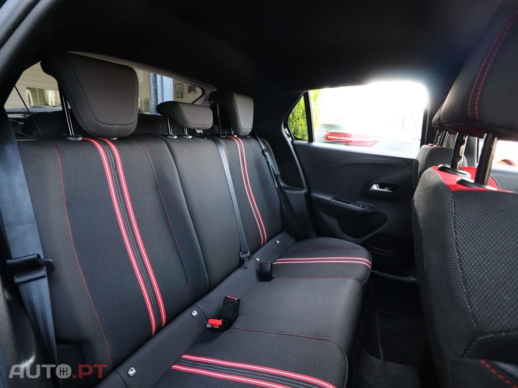 Opel Corsa 1.2 T Business Edition