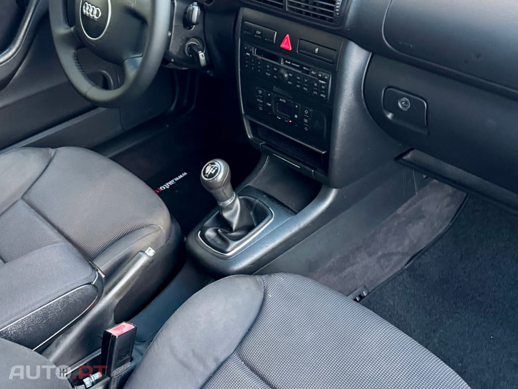 Audi A3 1.6 Attraction