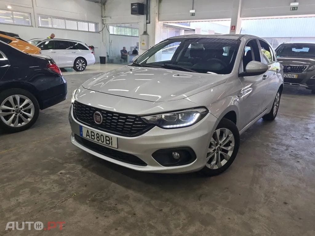Fiat Tipo 1.3 M-Jet Lounge