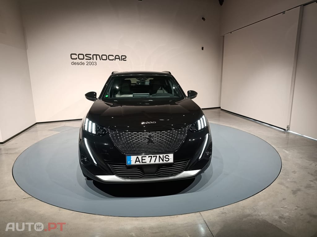 Peugeot e-2008 GT PACK — fotografia 12