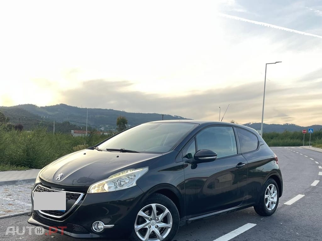 Peugeot 208 1.2 VTi Access