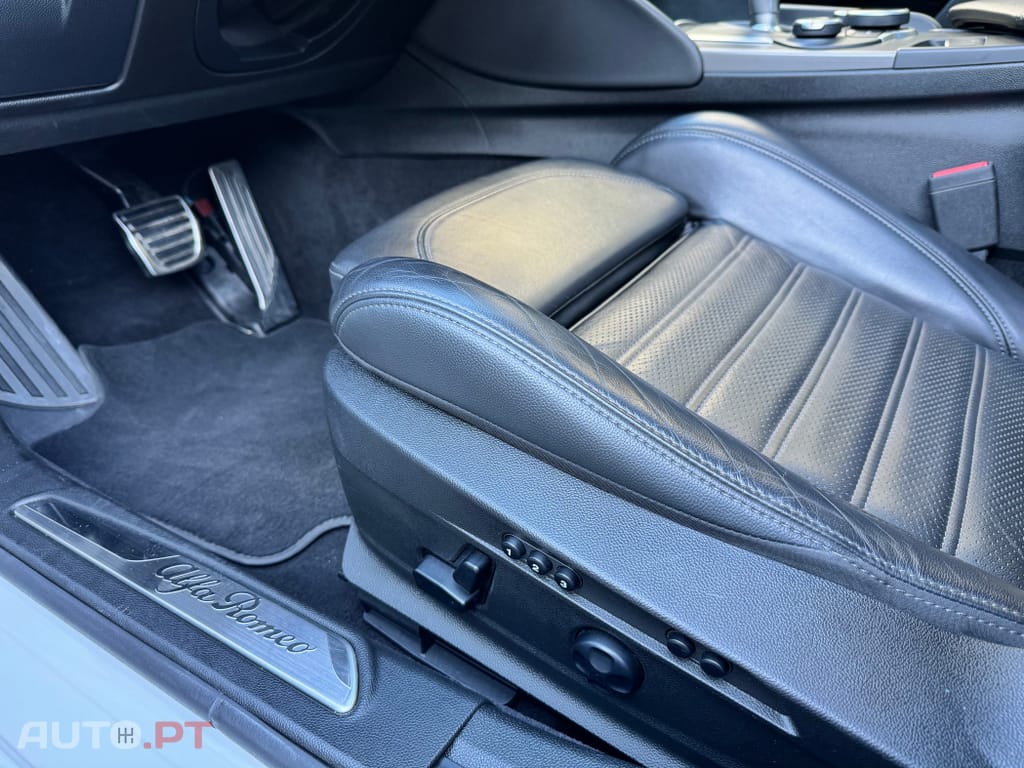 Alfa Romeo Giulia 2.2 D Veloce Q4 AT8