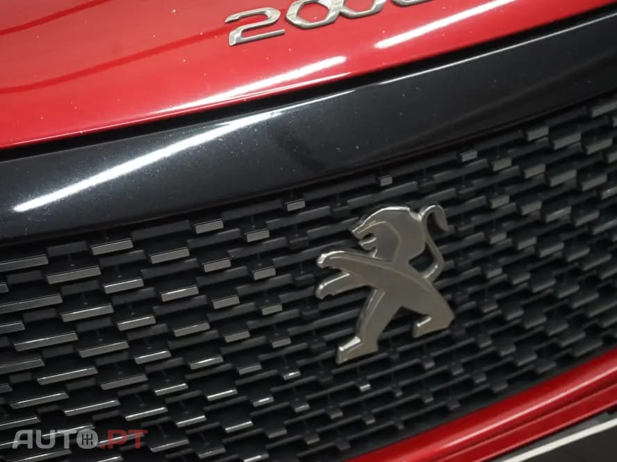 Peugeot 2008 1.2 PureTech Allure