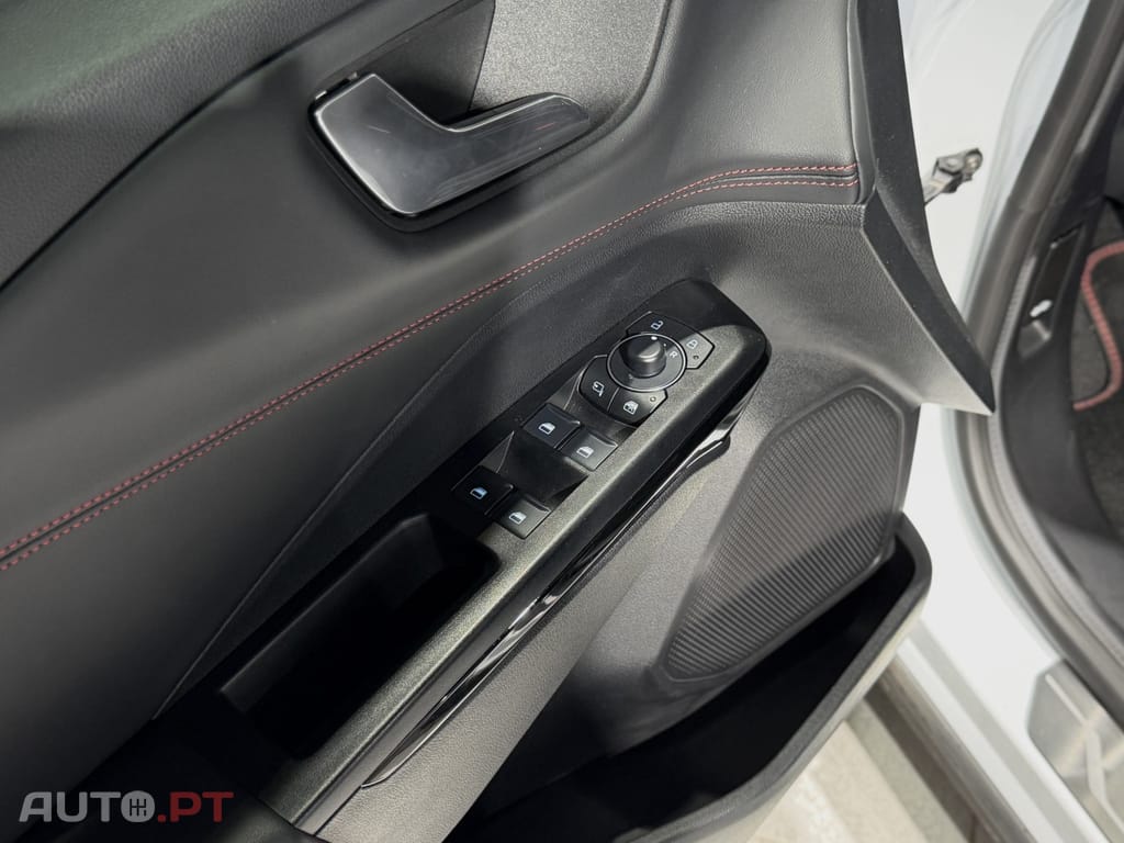 Ford Puma 1.0 EcoBoost MHEV ST-Line