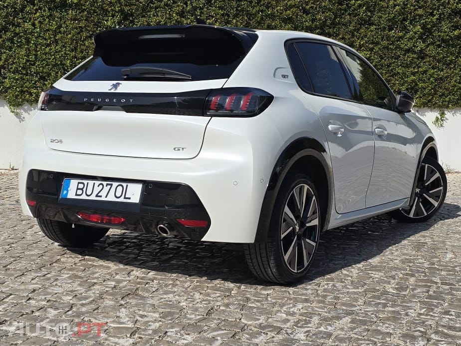 Peugeot 208 1.2 GT