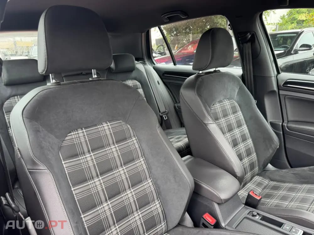 Volkswagen Golf 2.0 TDi GTD