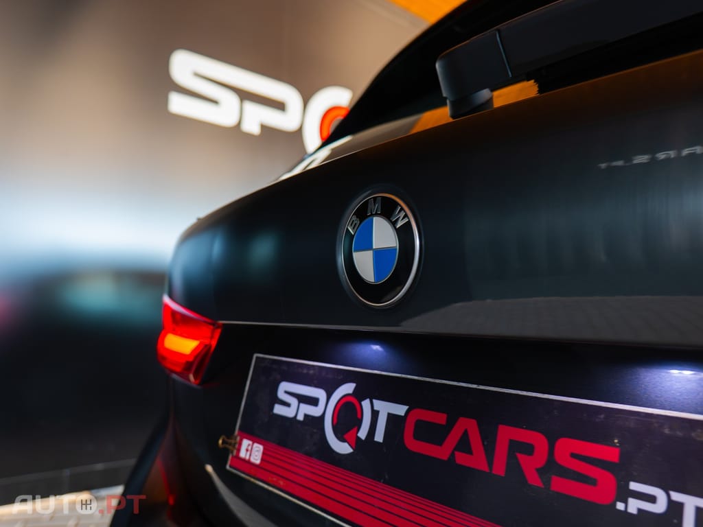 BMW 116 d Pack Desportivo M