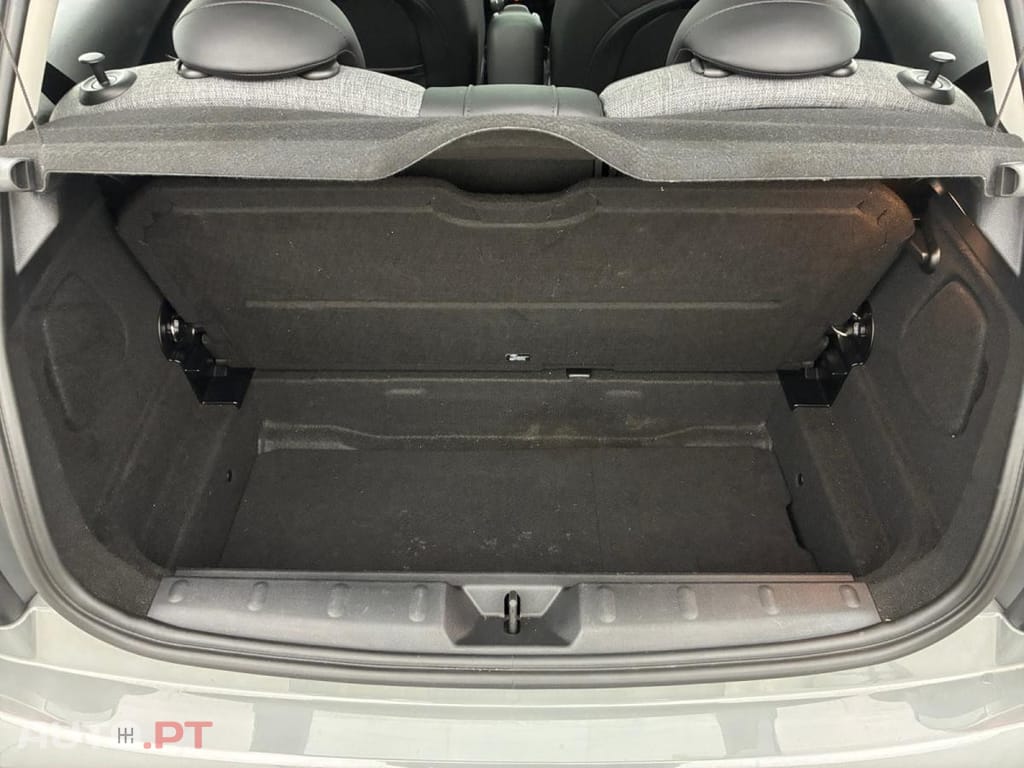 MINI Cooper Greenwich Edition