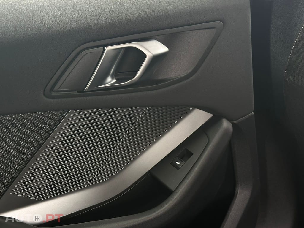 BMW 116 d Pack Desportivo M Auto