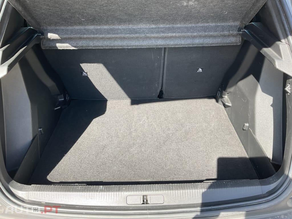 Peugeot 2008 1.2 PureTech Active Pack