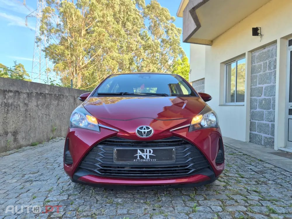 Toyota Yaris 1.5 VVT-i Active