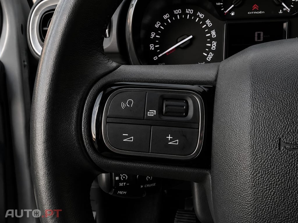 Citroën C3 1.2 PureTech Shine — fotografia 11