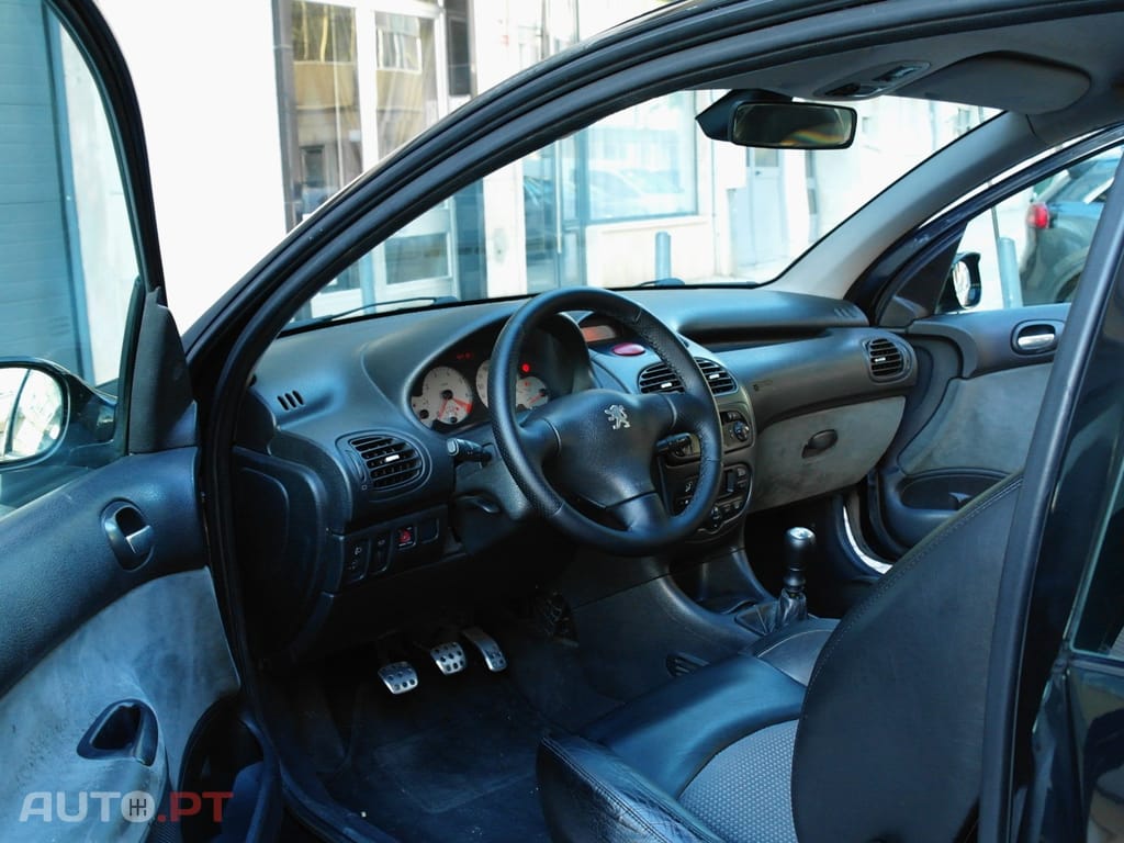 Peugeot 206 1.6 GTi