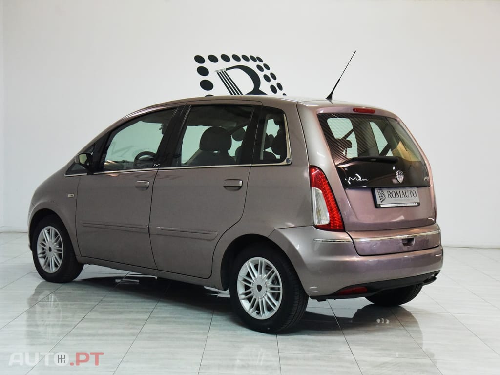 Lancia Musa 1.3 16V M-jet Platino DFN