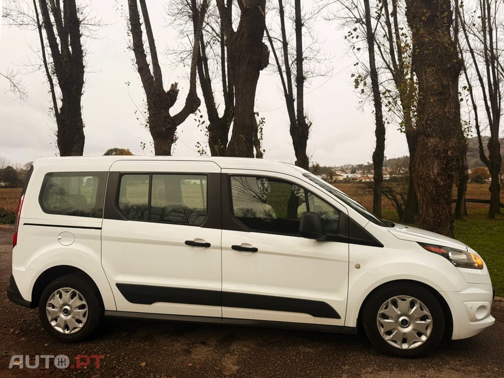 Ford Tourneo Grand 1.5 TDCi Trend Powershift