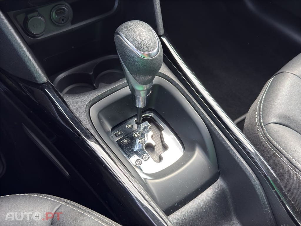 Peugeot 2008 1.2 PureTech Allure EAT6