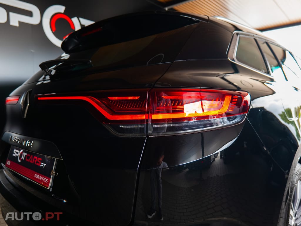 Renault Mégane Sport Tourer 1.5 Blue dCi Intens