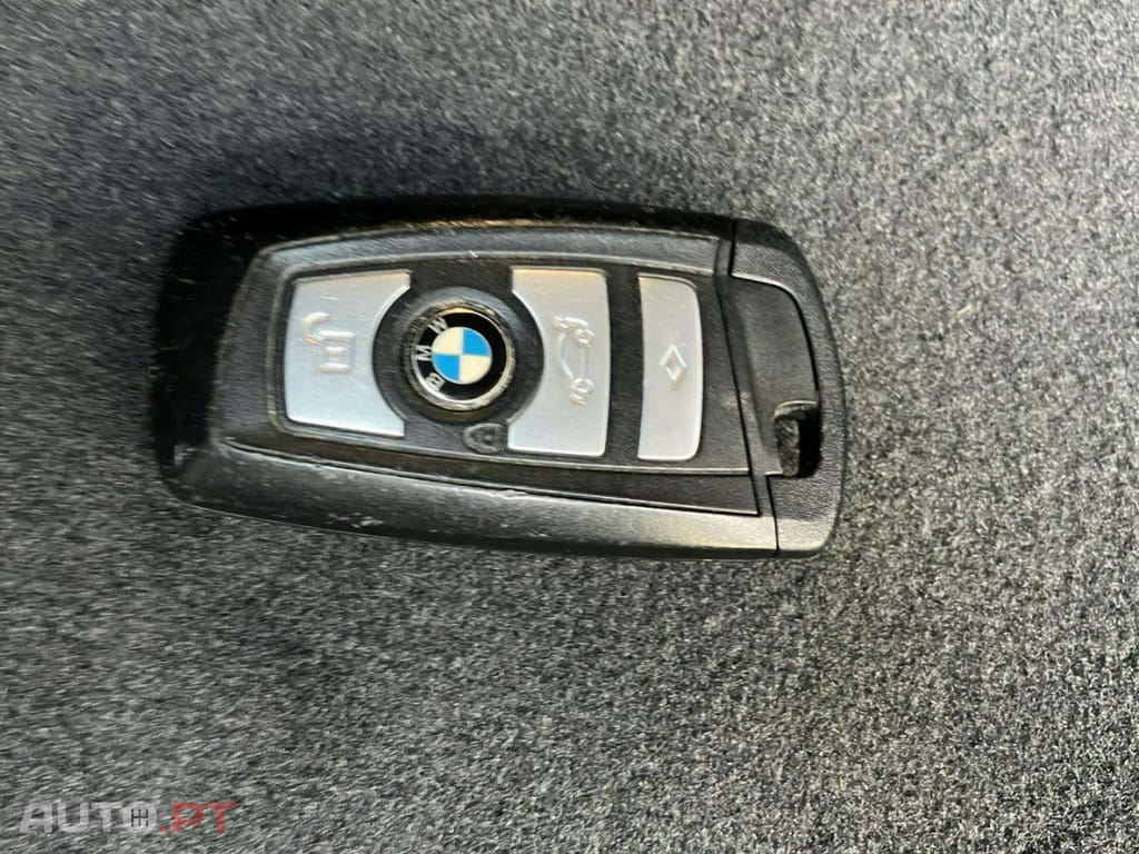 BMW 330 e iPerformance