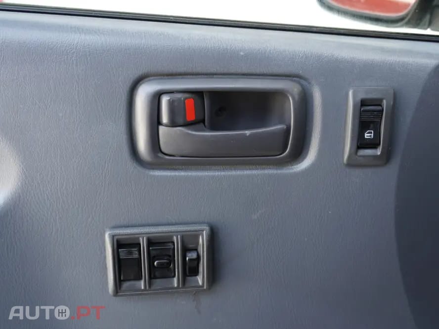 Toyota HiAce 2.5 D-4D Service 2.8T