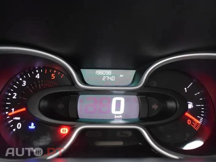 Renault Trafic 2.0 dCi L1H1 (C/ Frio)
