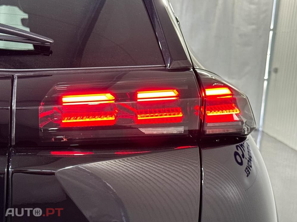 Peugeot E-2008 54 kWh GT