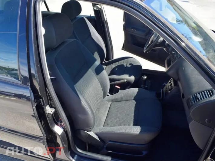 Volkswagen Polo Outro