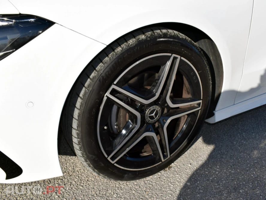Mercedes-Benz CLA 180 d Shooting Brake AMG Line Aut. 2.0