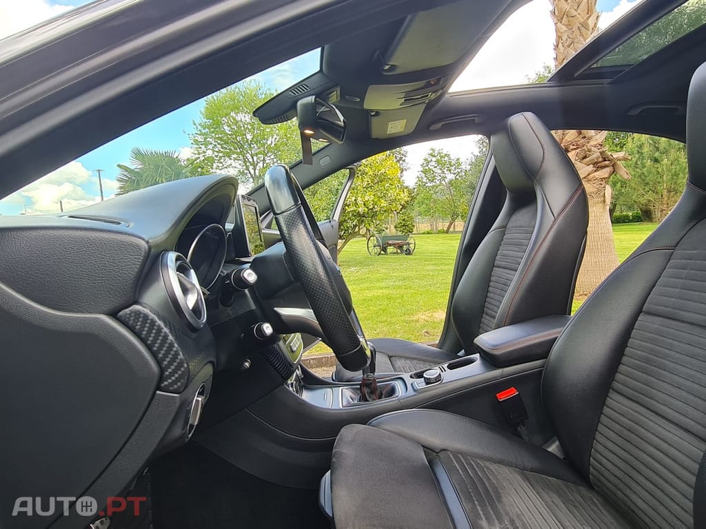 Mercedes-Benz A 180 d AMG Line