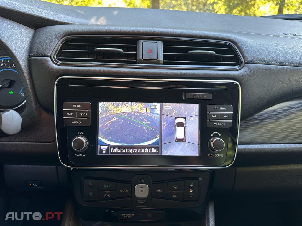 Nissan Leaf Tekna ProPilot Park